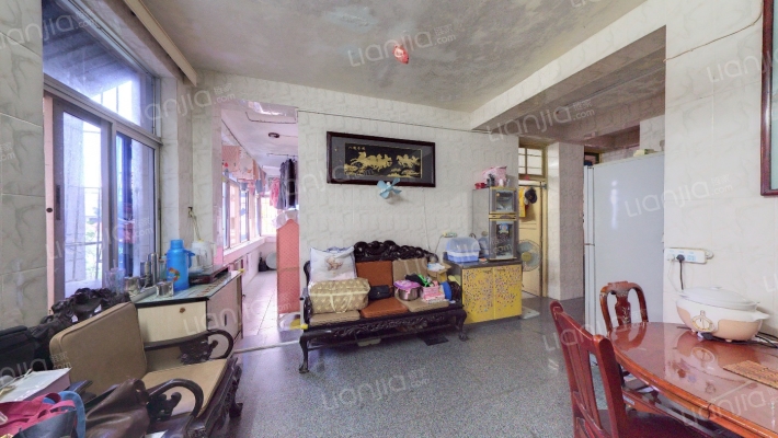 得利新村二手房实景图