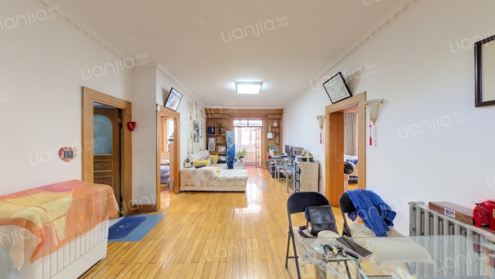 公务员小区二手房实景图