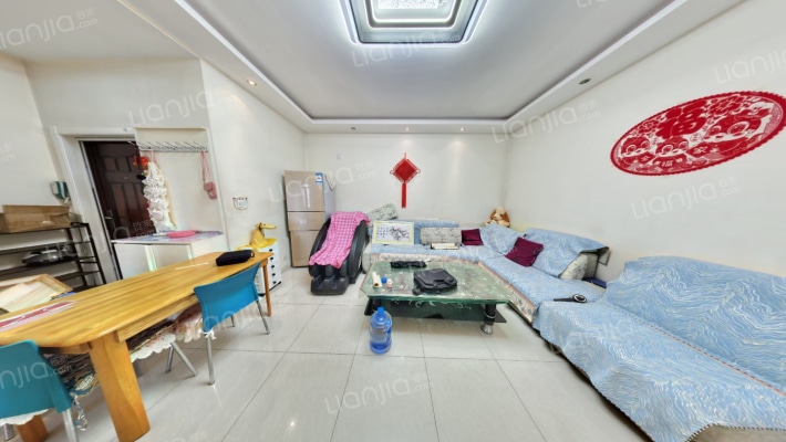 鸿辰小区二手房实景图