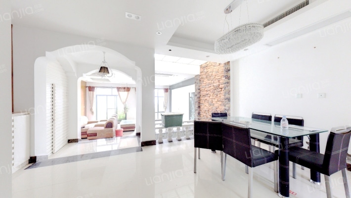 清风别墅二手房实景图