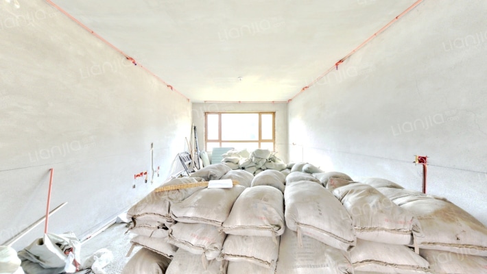 亚泰华府二手房实景图