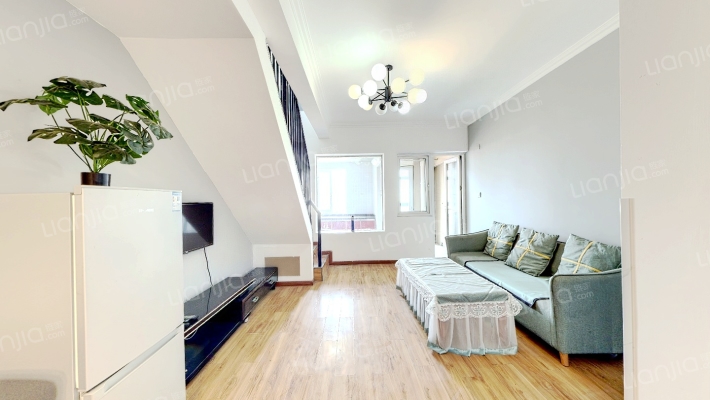 炜岸城一期二手房实景图