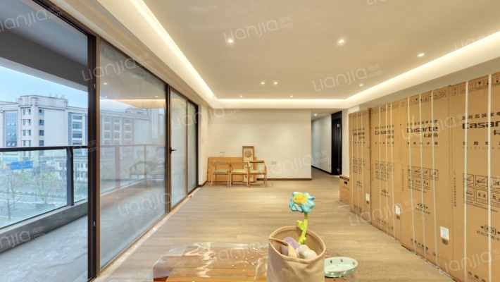 万科十七英里二手房实景图