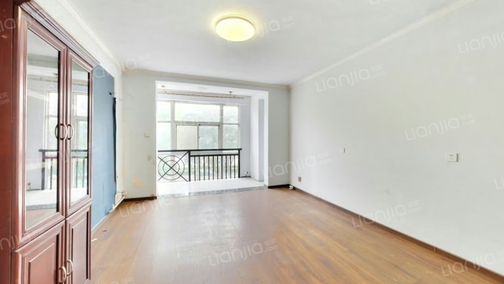 怡景花城二手房实景图