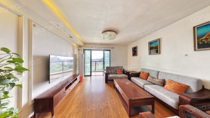 荣和大地二组团二手房实景图