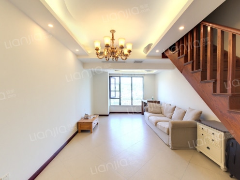 整租·融创御锦 4室2厅 跃层 西北