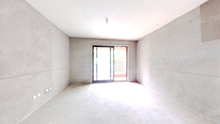 鲁能公馆2号院二手房实景图