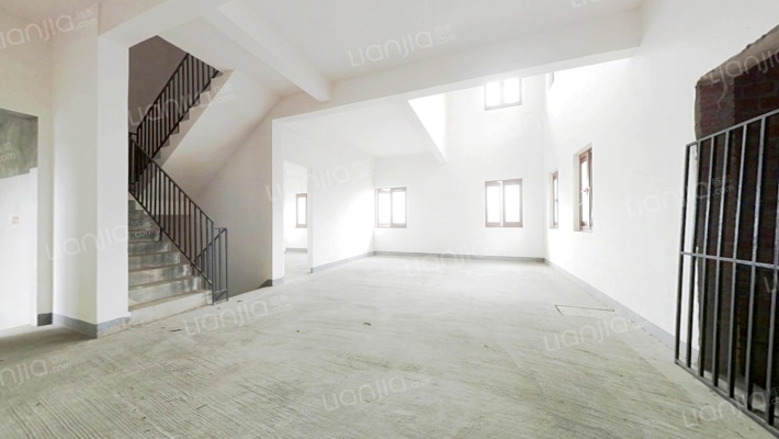 学府大道69号山院里二手房实景图