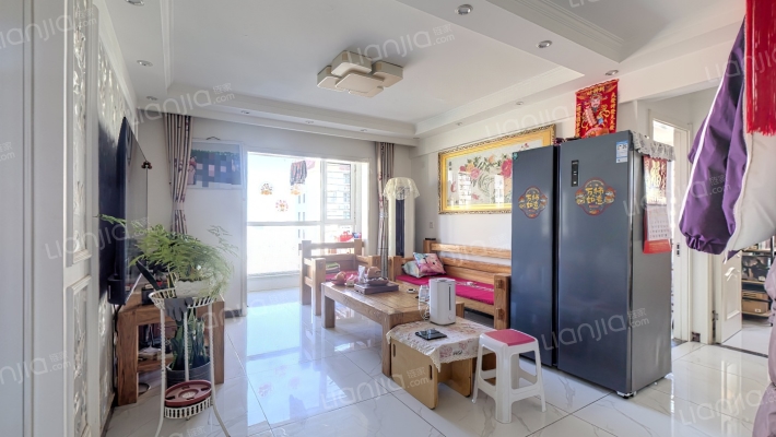 政法街 德信公园 拎包入住两居室 总价低税费低-客厅