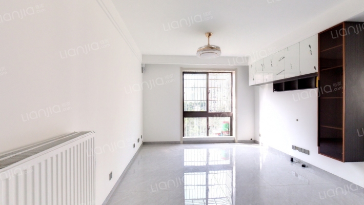 新海家园B区二手房实景图