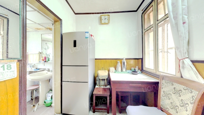 艾东小区二手房实景图