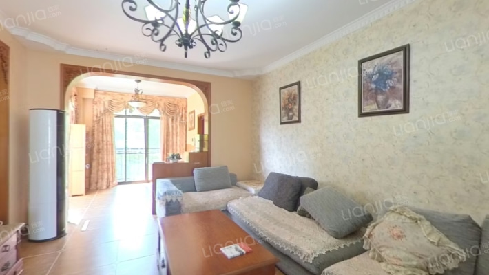 伴山公馆二手房实景图