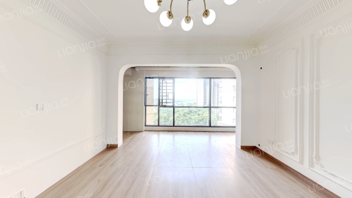 颐澳湾二手房实景图