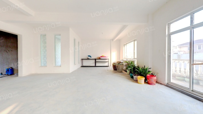 泰泓花园二手房实景图