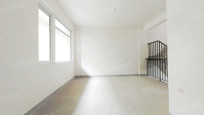 鹿山雅苑二手房实景图