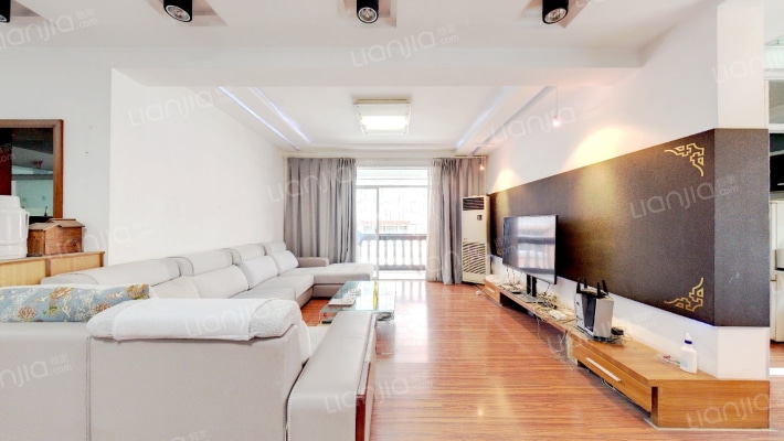 莲花苑小区二手房实景图