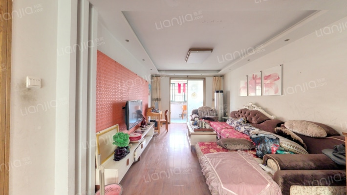 黄金水岸东区二手房实景图