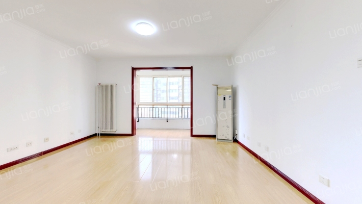 地电广场二手房实景图