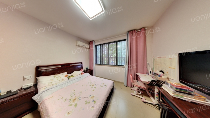 水岸华庭二手房实景图