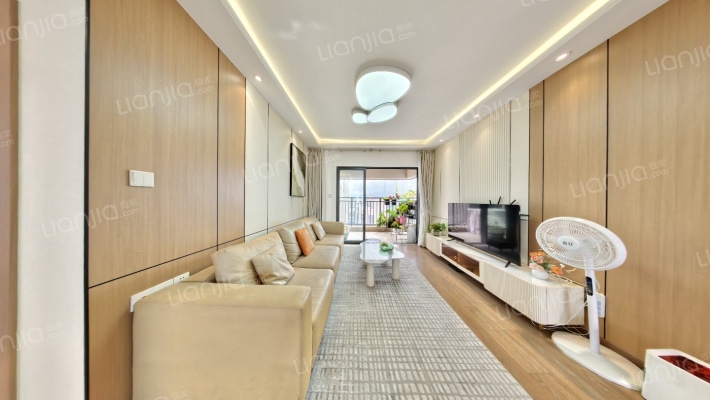 卓越东部蔚蓝海岸八期二手房实景图