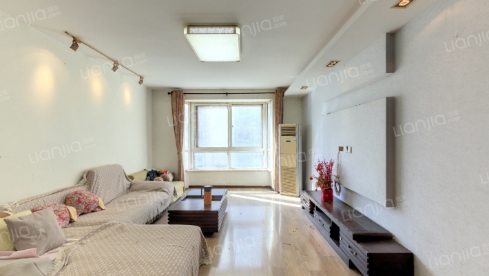 明天花园二手房实景图