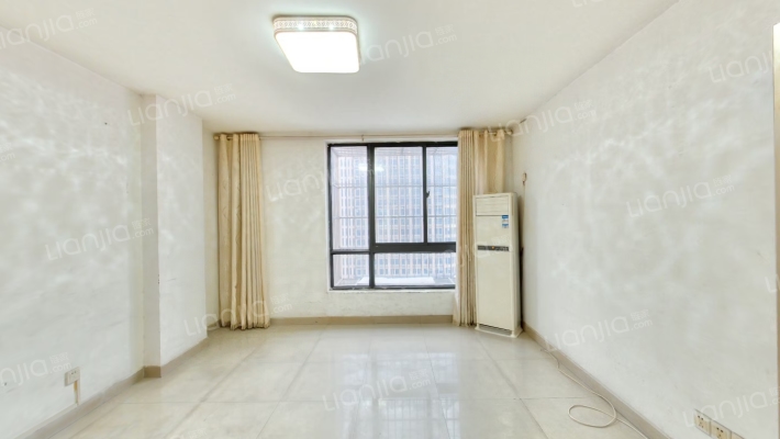 凯旋公寓二手房实景图