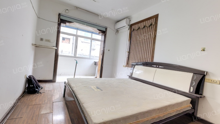 黎明西路三百三十九弄12号二手房实景图