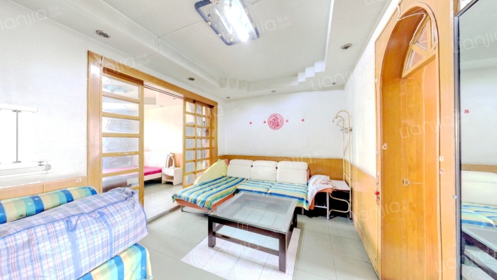 工艺品宿舍二手房实景图