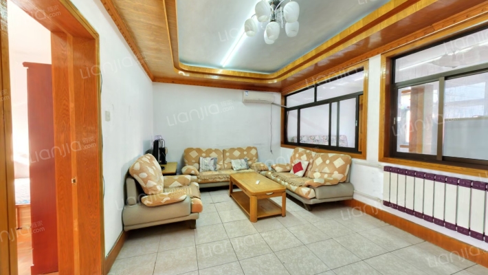 国税局宿舍二手房实景图