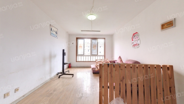 玉靖花园二手房实景图