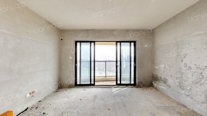 华发峰景湾二手房实景图