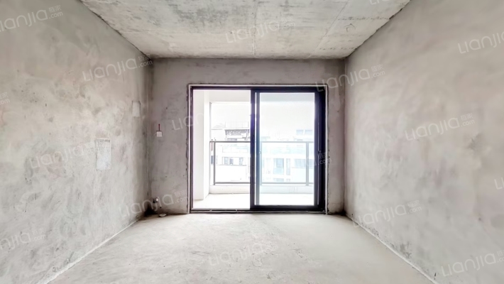 彰泰金科·博翠漓江二手房实景图