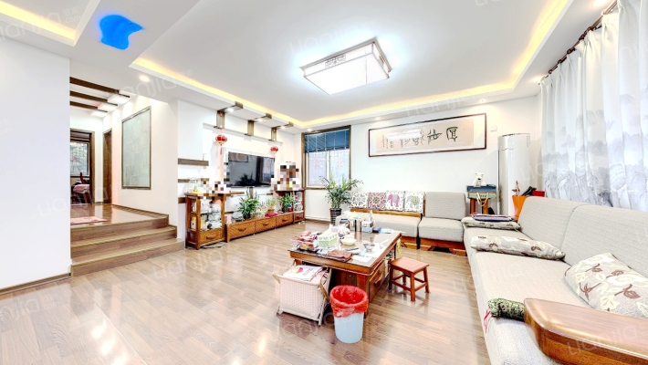 艺君花园西区二手房实景图