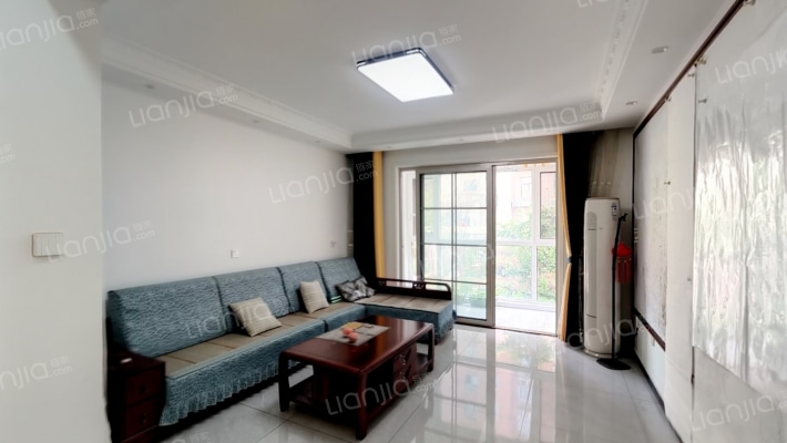 金域华庭二手房实景图