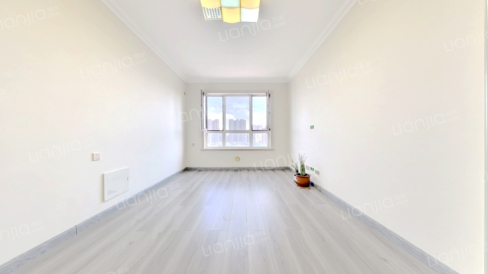 新里海德公馆二手房实景图