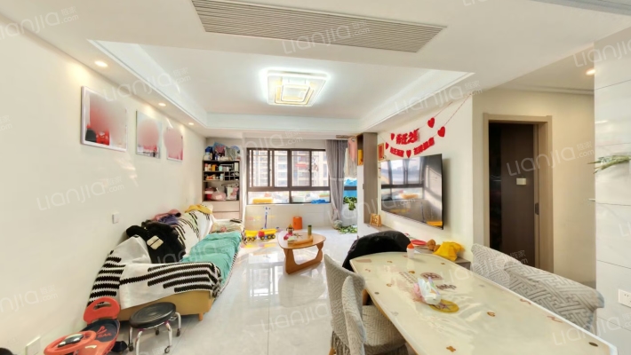 翡丽东方二手房实景图