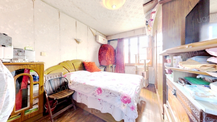 平顺路825弄二手房实景图