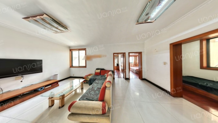 越中新天地二手房实景图