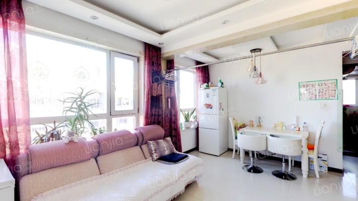 青林湖畔二手房实景图