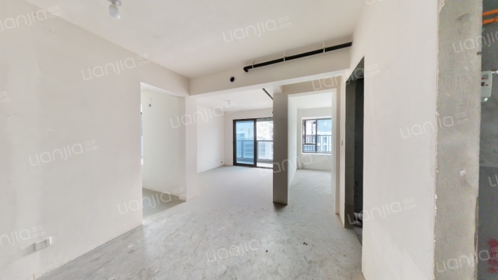 悦湖菁领汇二手房实景图