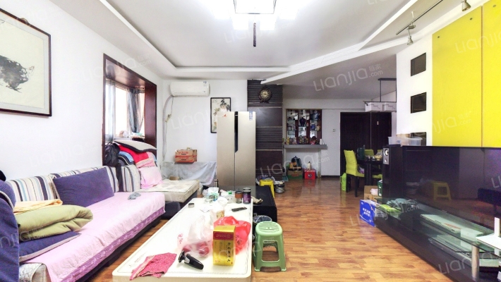 新南花园二手房实景图