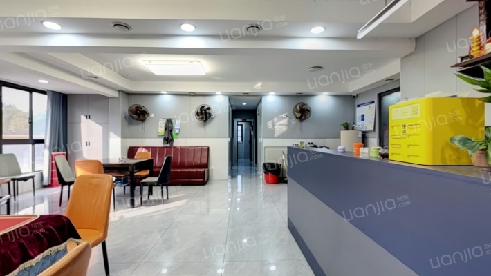 宝德麓湖二手房实景图