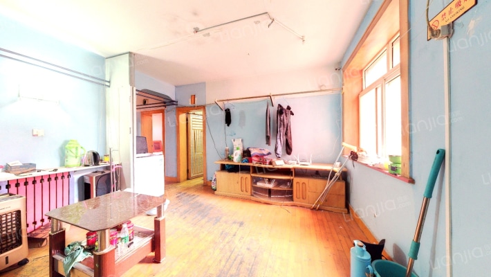 保儿东山小区二手房实景图