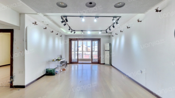 华威大厦二手房实景图