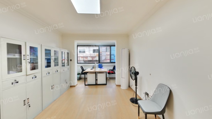 泰来小区二手房实景图