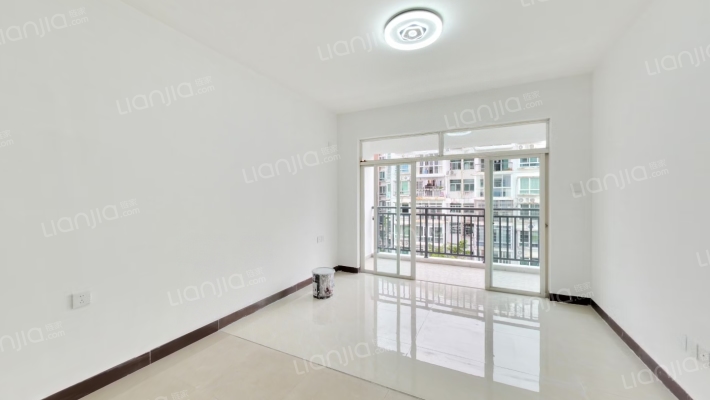 伊甸家园二手房实景图