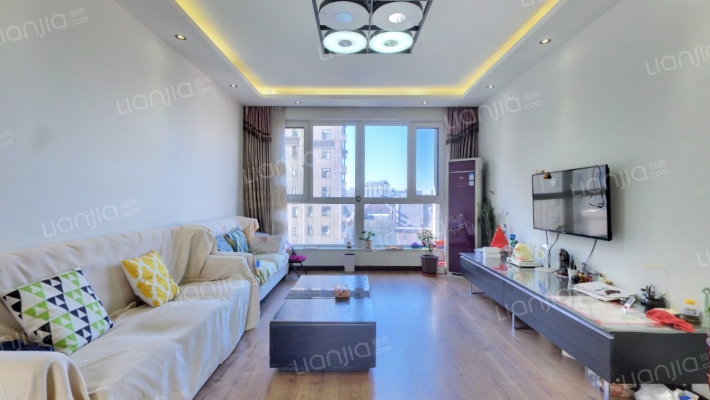 恒盛皇家花园二手房实景图