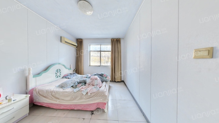 六里屯167号二手房实景图