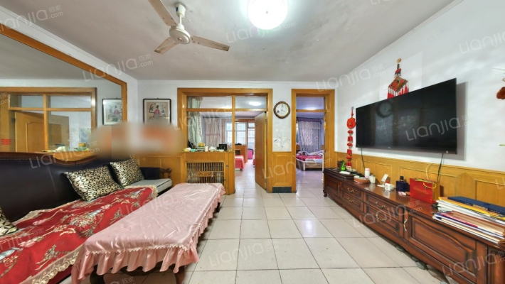 旧八中家属楼二手房实景图