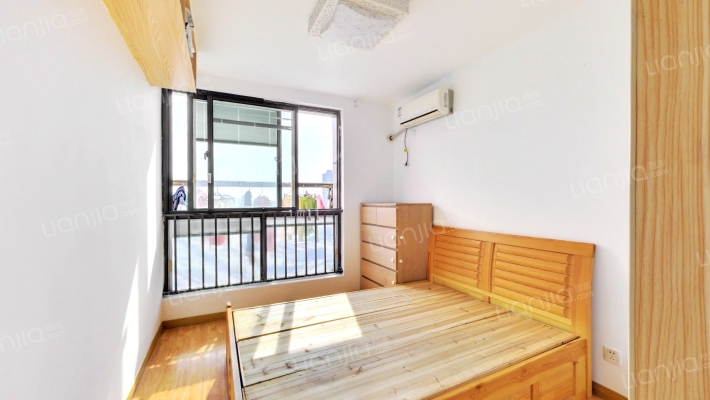 瑞鸿名邸二手房实景图
